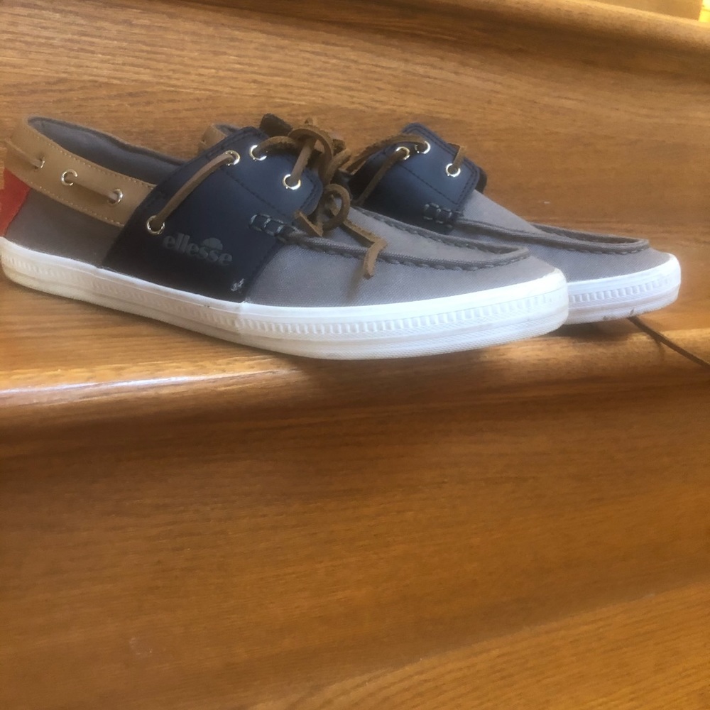 Shoes - Picture 2 of 5